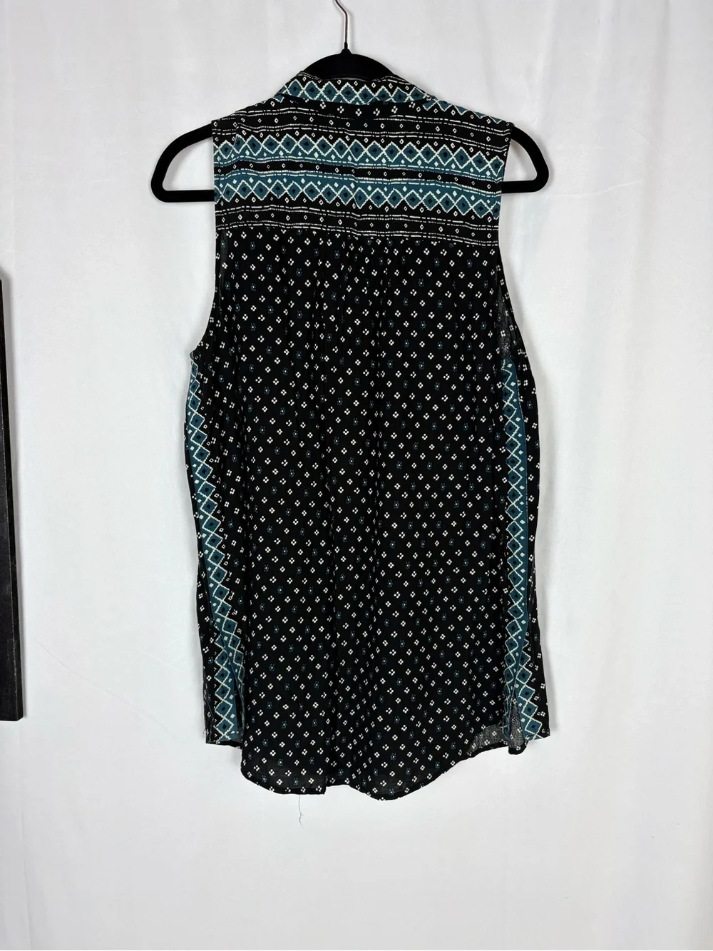 Anthropologie Black Sleeveless Button-Down Top with Teal Trim